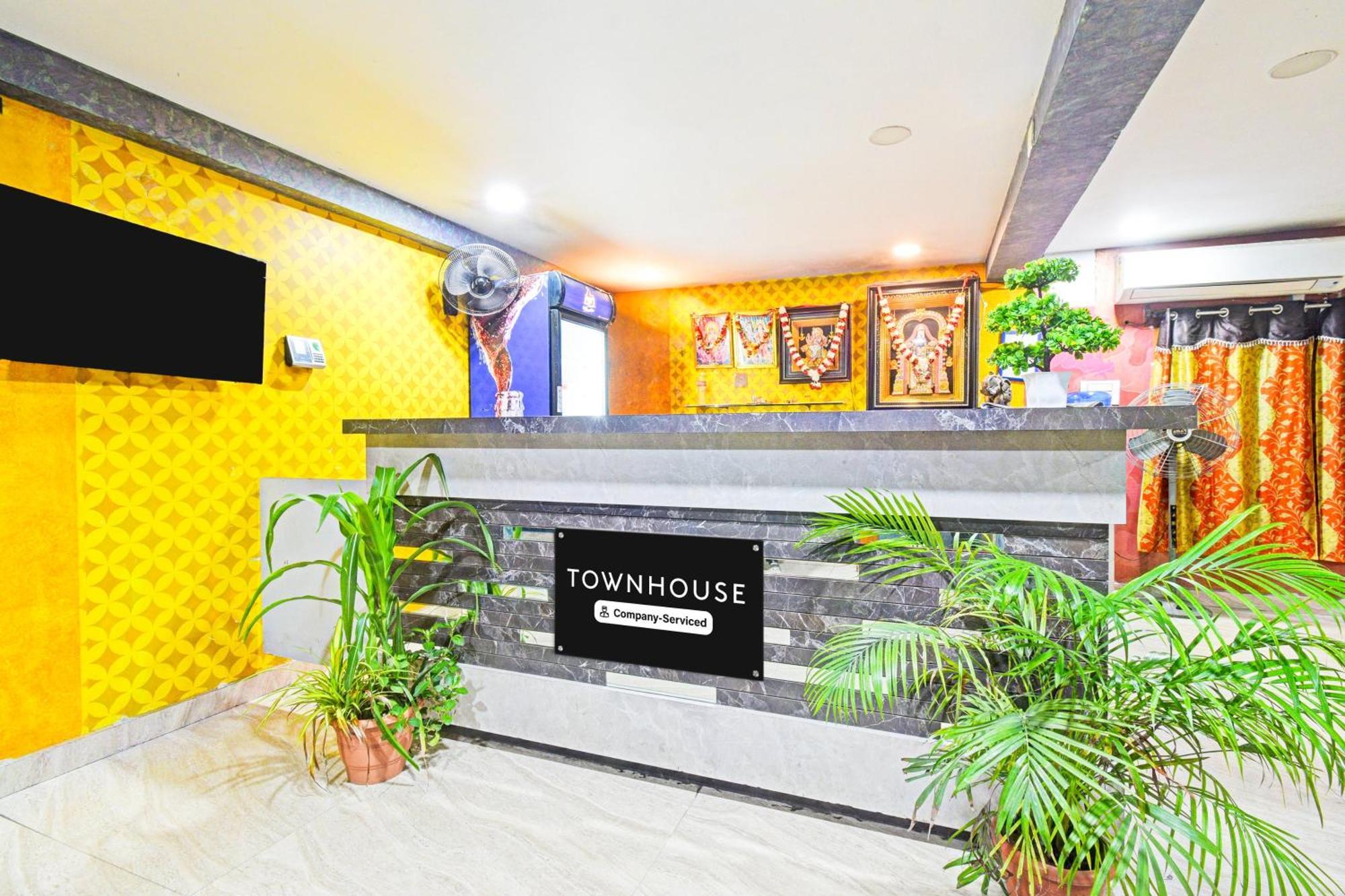 Super Townhouse Mancherial Mancheral Ngoại thất bức ảnh