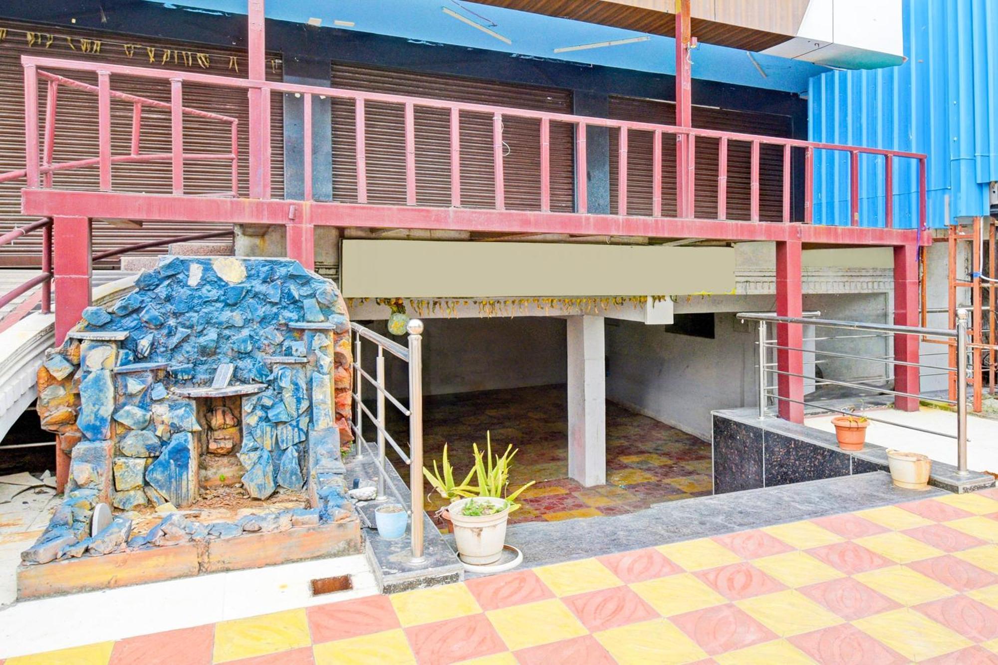 Super Townhouse Mancherial Mancheral Ngoại thất bức ảnh