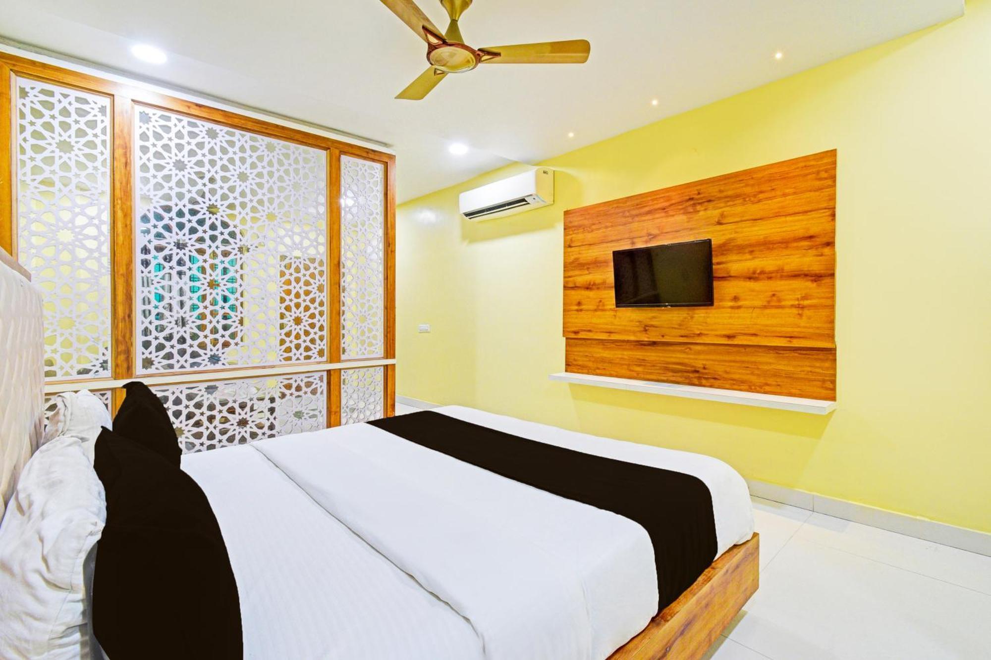 Super Townhouse Mancherial Mancheral Ngoại thất bức ảnh