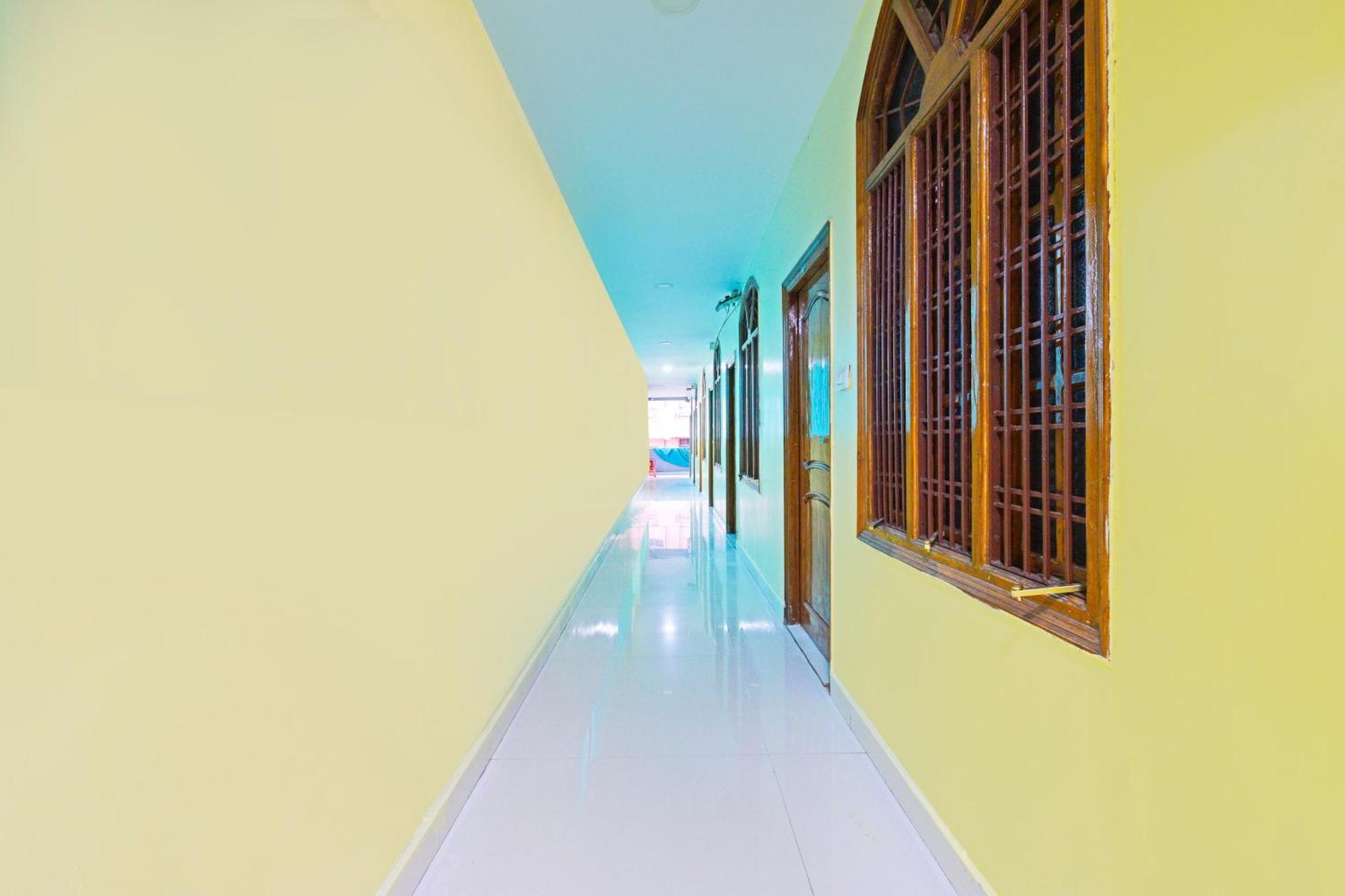 Super Townhouse Mancherial Mancheral Ngoại thất bức ảnh